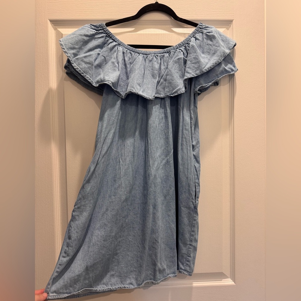 Women’s chambray Blue Ruffle women’s dress Medium